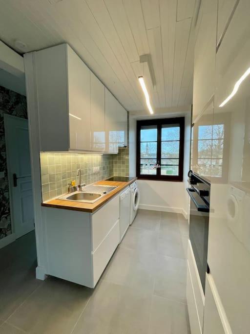 Appartement En Plein Centre Ville Milly-la-Foret Exterior foto