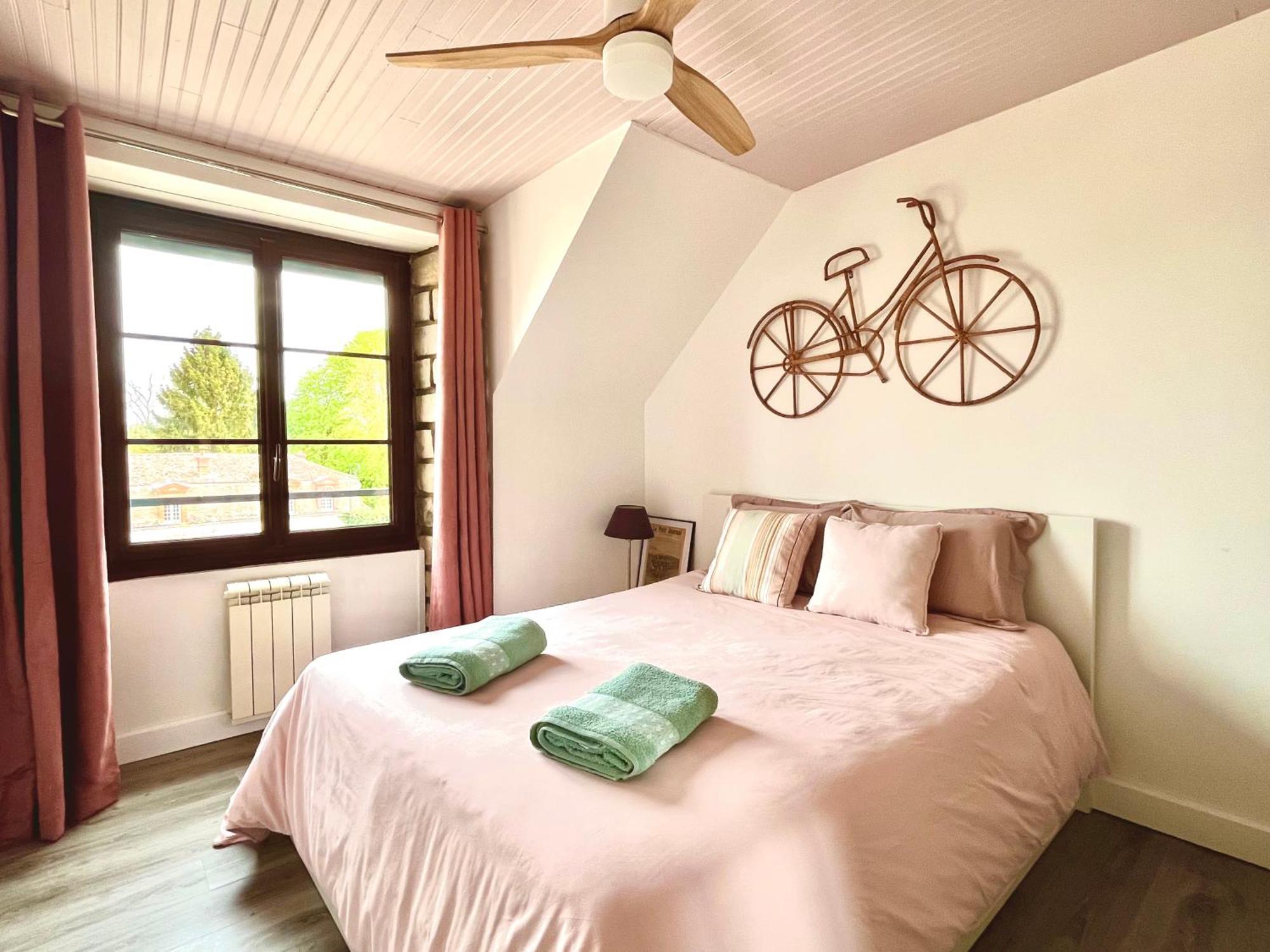 Appartement En Plein Centre Ville Milly-la-Foret Exterior foto